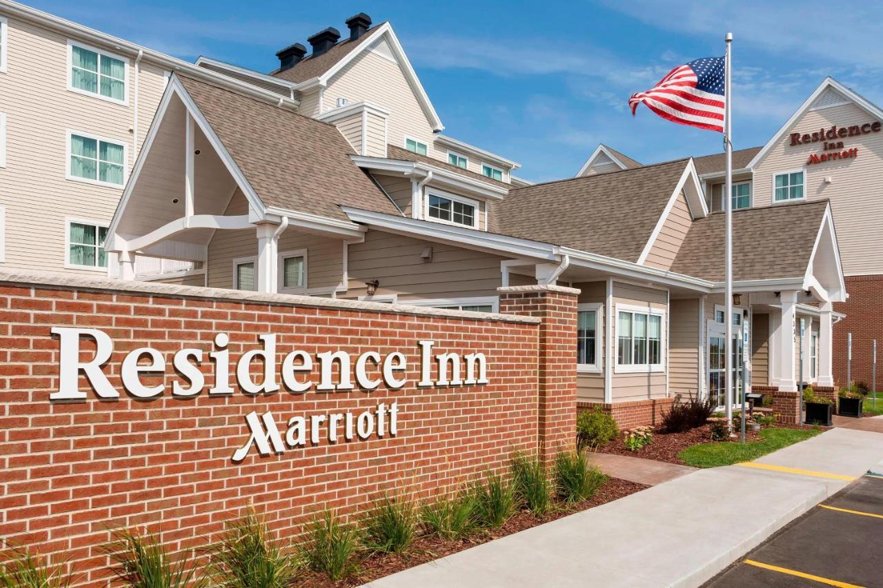 Residence Inn By Marriott Fargo Exterior photo